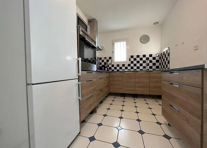 Сasa de vacaciones Maison 3 Pièces Pour 5 à Saint-georges-d'oléron Avec Parking - Fr-1-246a-212 *