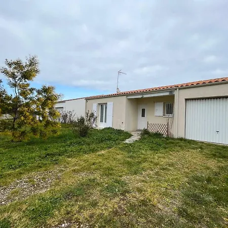 Semesterbostad Maison Neuve A - 5 Couchages, Jardin Clos, Proche Commerces Et Pistes Cyclables - Fr-1-246a-212