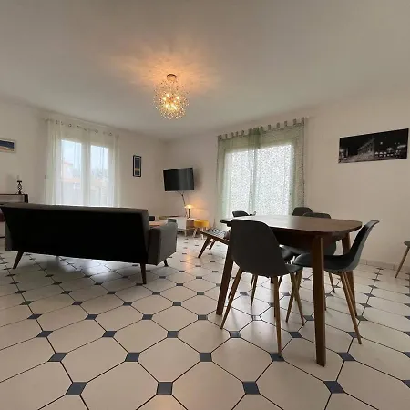 Semesterbostad Maison Neuve A - 5 Couchages, Jardin Clos, Proche Commerces Et Pistes Cyclables - Fr-1-246a-212